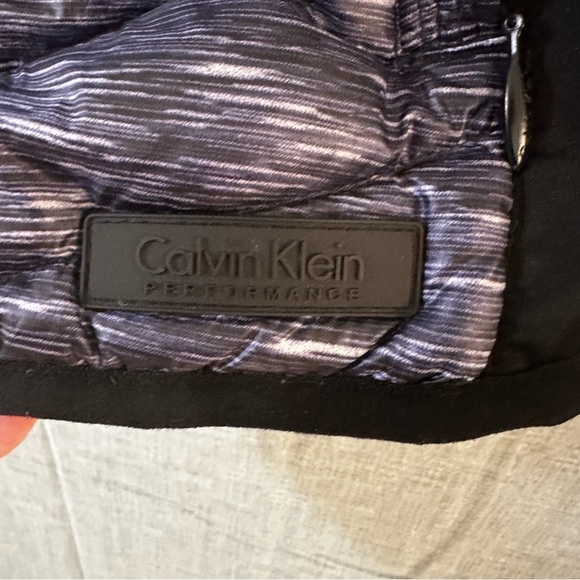 Calvin Klein performance down filled puffer vest size large security zip pockets - Picture 5 of 7